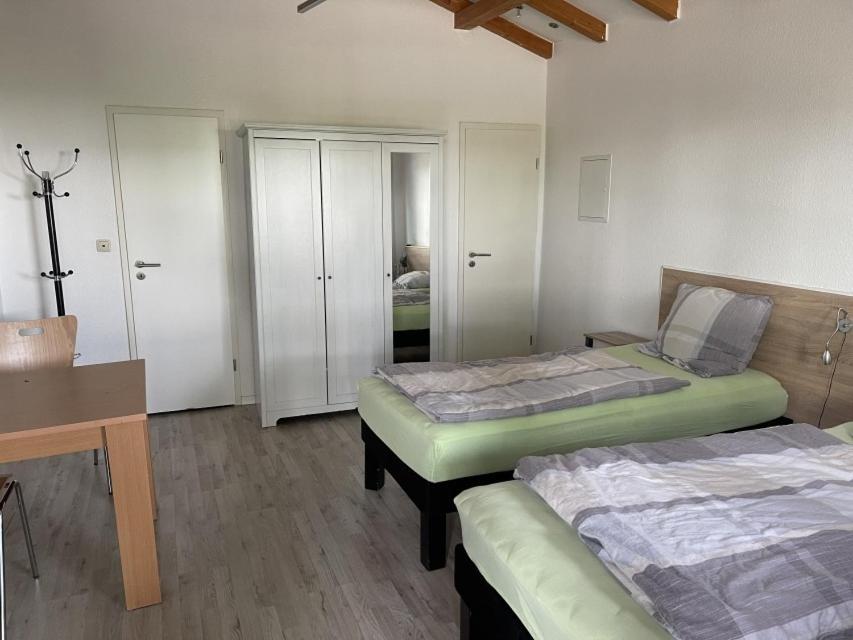 Bed4You Gaestehaus 1 Bergshausen Esterno foto